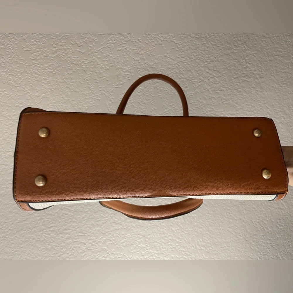 Structured Tote Bag - Picture 4 of 7